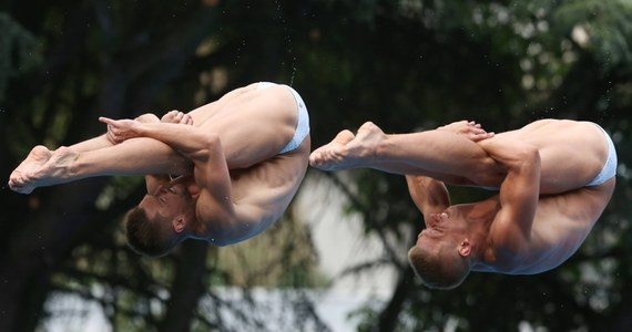 Kacper Lesiak i Andrzej Rzeszutek zostali brązowymi medalistami pływackich mistrzostw Europy w Belgradzie w skokach synchronicznych z trampoliny 3-metrowej. To trzecie podium Biało-Czerwonych w tej specjalności.