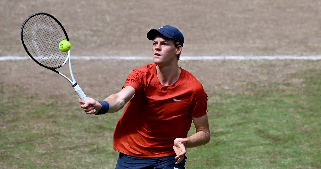 Tego się nikt nie spodziewał. Światowa "jedynka" za burtą, nie obroni tytułu. Rewanż za Paryż