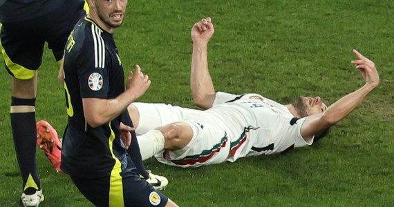 Są nowe informacje w sprawie stanu zdrowia węgierskiego napastnika, który uległ dramatycznemu wypadkowi podczas meczu ze Szkocją. Do zdarzenia doszło w drugiej połowie spotkania. Zawodnik padł na murawę.