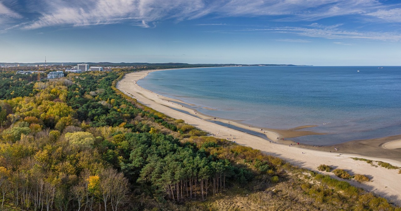 Wielu uważa, iż to najpiękniejsza plaża nad Bałtykiem. Jest czysta i pusta