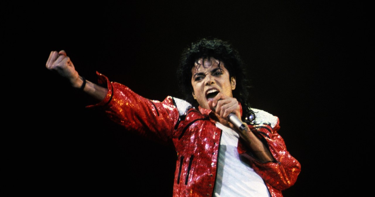 W tym roku mija 15 lat od śmierci Michaela Jacksona, który do teraz jest niekwestionowaną legendą popu. Jego kariera była pasmem uzależnień, długów i procesów sądowych. Ostatnie miesiące życia gwiazdora były dramatyczne.