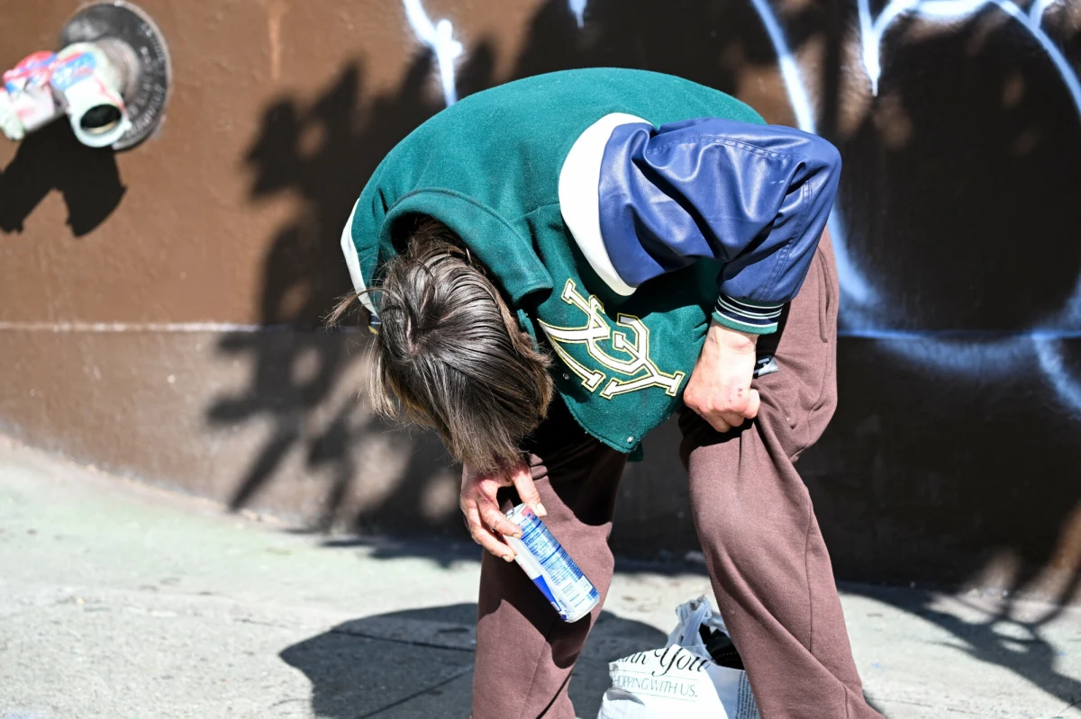 Policjanci z Radomia zatrzymali "żuromińskiego ducha". Mężczyzna jest podejrzewany o handel fentanylem - najsilniejszym na świecie lekiem przeciwbólowym o działaniu narkotycznym. 