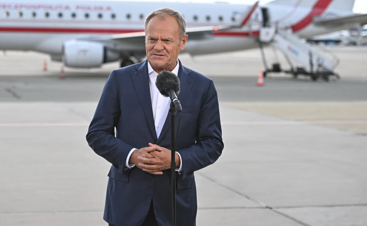 W środę premier Donald Tusk, wraz z innymi przedstawicielami rządu, wystąpią na konferencji prasowej, na której zakomunikują decyzję w sprawie Centralnego Portu Komunikacyjnego. Poinformowała o tym podsekretarz stanu w KPRM Agnieszka Rucińska.