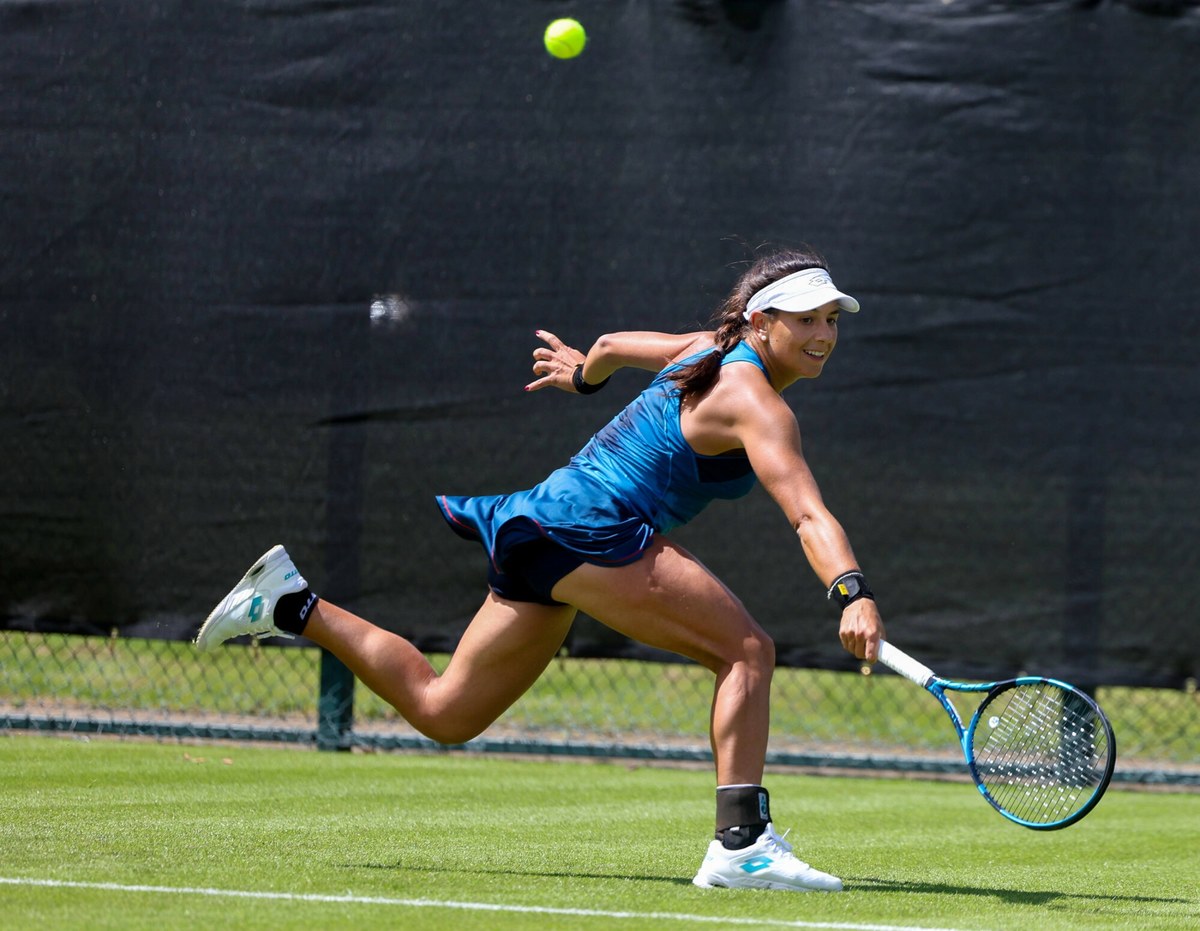 Katarzyna Kawa odpadła w pierwszej rundzie kwalifikacji do wielkoszlemowego Wimbledonu. Polska tenisistka przegrała z Amerykanką Alycią Parks. 