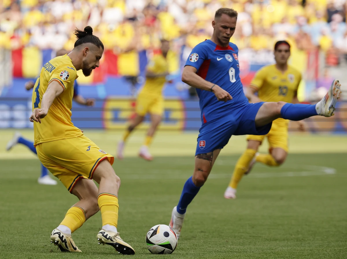 Słowacja zremisowała z Rumunią na stadionie we Frankfurcie. Wynik 1:1 sprawia, że obie drużyny awansują do kolejnego etapu rozgrywek. Na listę strzelców wpisali się Ondrej Duda i Razvan Marin.