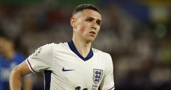 Phil Foden tymczasowo opuścił reprezentację Anglii na Euro 2024. Jak przekazała angielska federacja piłkarska, zrobił to ze względu na "nagłą sytuację rodzinną". 