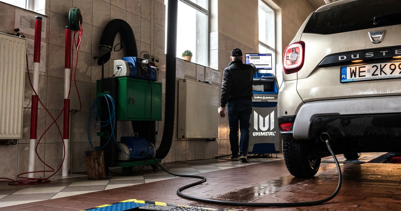 Badanie, techniczne, pojazdu, będzie, lipca, kosztowało, tyle, samo, wcześniej, Czyli, dwudziestu, Tymczasem, przedstawiciele, b Badanie techniczne pojazdu: cena pewna jak śmierć i podatki. Branży się to nie podoba