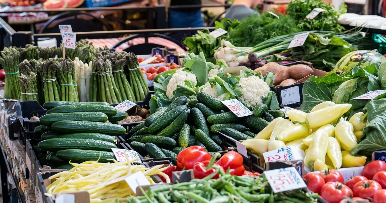 Sytuacja, rynku, papryki, wymknęła, zupełnie, spod, kontroli, zaalarmowało, Zrzeszenie, Producentów, Papryki, Cena, warzyw, ciąg Załamanie cen papryki. Warzywa z tego kraju zalały rynek