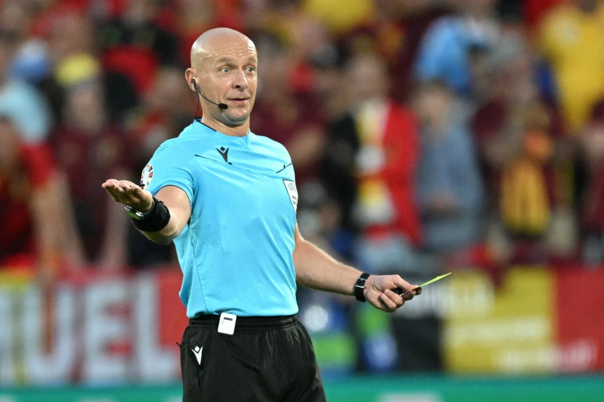 ​Szymon Marciniak będzie sędzią głównym sobotniego spotkania 1/8 finału Euro 2024 pomiędzy Szwajcarią a Włochami w Berlinie. To drugie spotkanie tego turnieju pod okiem polskiego arbitra.