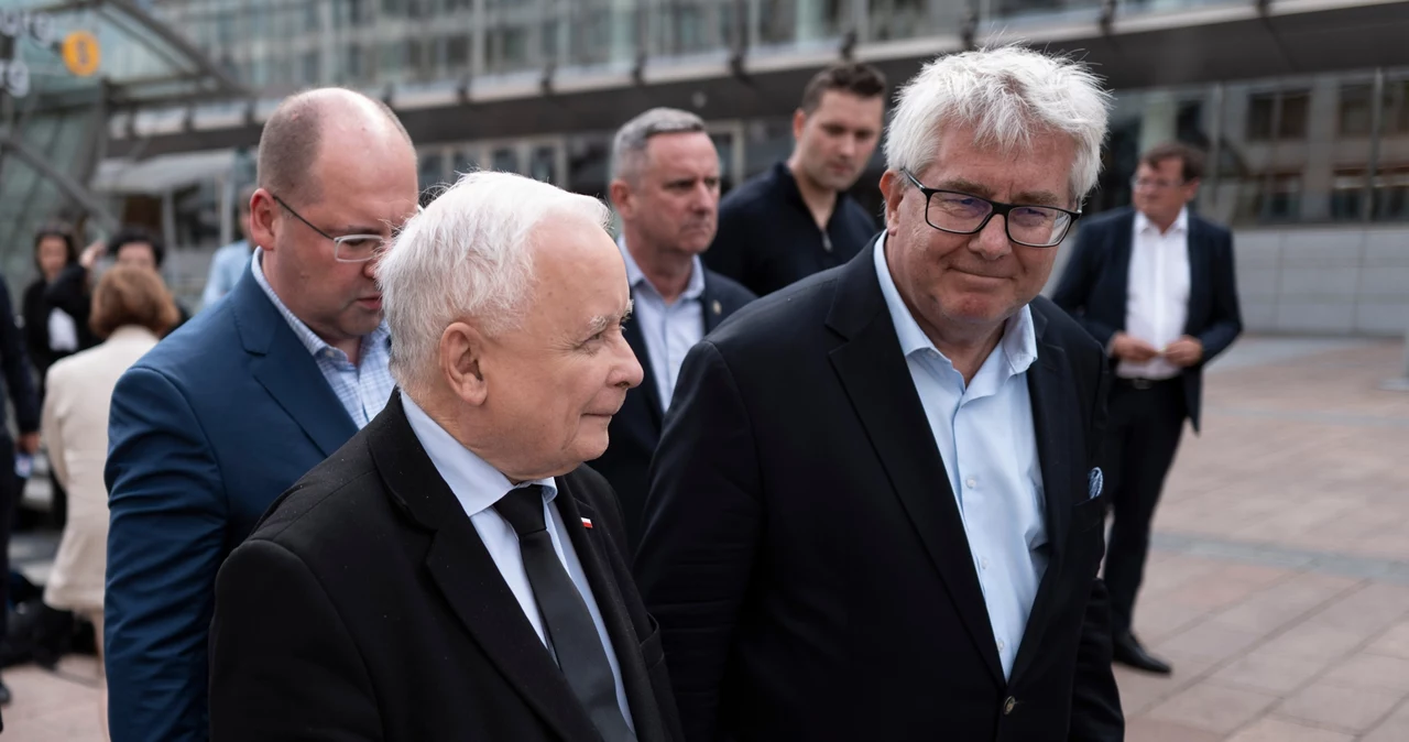 Blisko 100 tys. złotych będą kosztować PiS banery Ryszarda Czarneckiego