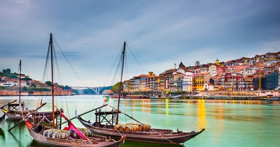 Spacer po malowniczym Porto został okrzyknięty najlepszym podróżniczym doświadczeniem roku 2024. Tak wynika z rankingu "Travellers' Choice Awards 2024". Na podium znalazły się też: podróż po balijskim Ubud i rejs kanałami Amsterdamu.