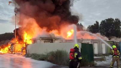 Pożar zbiorników z paliwem w Sławkowie. "Kilkanaście wybuchów"