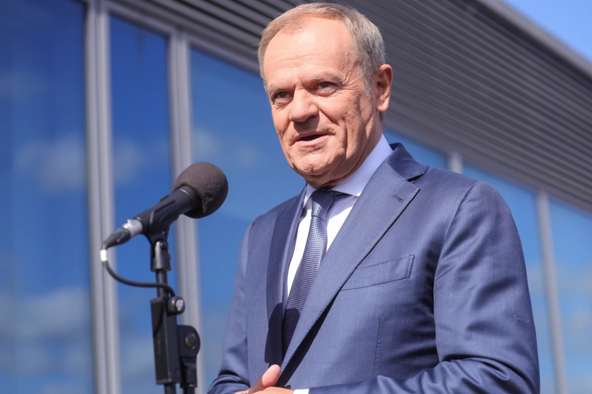 Donald Tusk w piątek po szczycie Rady Europejskiej odpowiadał na pytania dziennikarzy. Jednym z wątków, który poruszono, była kwestia polsko-ukraińskiej umowy o bezpieczeństwie. Premier stwierdził, że takowa jest już dopięta na ostatni guzik i "na 99 proc." zostanie podpisana jeszcze przed lipcowym szczytem NATO w Waszyngtonie.