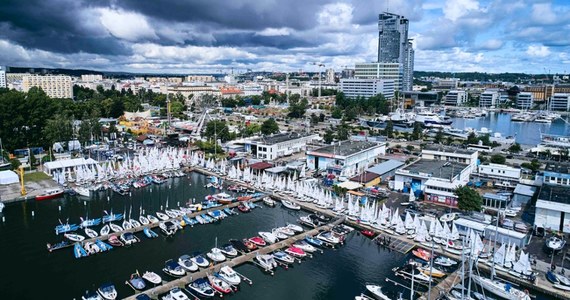 Gdynia znów staje się żeglarskim sercem Europy. Dziś rozpoczyna się 25. edycja Gdynia Sailing Days. Do rywalizacji szykuje się blisko tysiąc zawodników. Dziś dzień treningowy, od jutra ściganie.