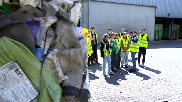 Moglibyśmy segregować odpady efektywniej, ale nie umiemy. O tym, jak to robić uczyły się dzieci z Dychowa w Lubuskiem.