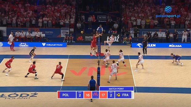 Polska – Francja 2:3 (25:22, 22:25, 23:25, 25:20, 16:18)

 

Polska: Wilfredo Leon, Marcin Janusz, Mateusz Bieniek, Tomasz Fornal, Bartłomiej Bołądź, Norbert Huber – Jakub Popiwczak (libero) oraz Grzegorz Łomacz, Kamil Semeniuk, Łukasz Kaczmarek, Paweł Zatorski (libero), Bartosz Bednorz, Jakub Kochanowski. Trener: Nikola Grbić.
Francja: Jean Patry, Benjamin Toniutti, Nicolas Le Goff, Trevor Clevenot, Yacine Louati, Joris Seddik – Jenia Grebennikov (libero) oraz Earvin N'Gapeth, Antoine Brizard, Quentin Jouffroy, Theo Faure. Trener: Andrea Giani.

