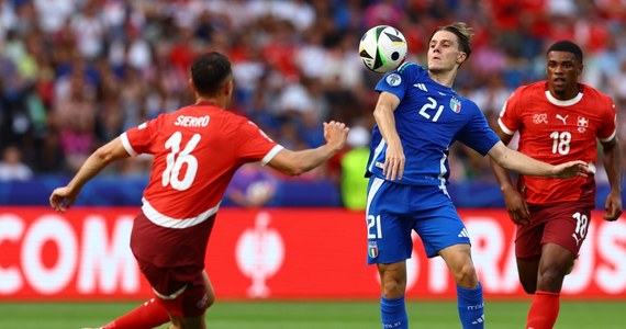 W pierwszym meczu 1/8 Euro 2024 Szwajcaria mierzyła się z Włochami. Italia zagrała bez pomysłu, a Szwajcarzy pewnie i zasłużenie zwyciężyli 2:0. Ozdobą meczu była fantastyczna bramka Rubena Vargasa. Włosi, którzy byli obrońcami tytułu jadą do domu.