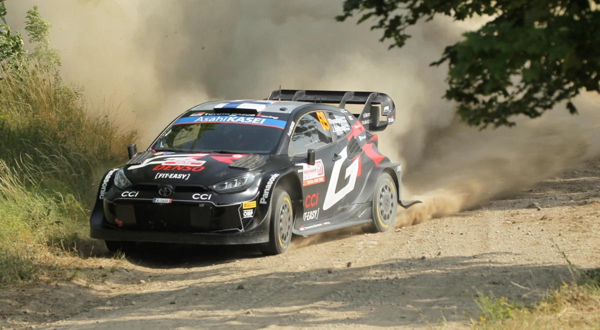 80. Rajd Polski za nami. Siódmą rundę samochodowych mistrzostw świata wygrał mistrz świata Fin Kalle Rovanpera. Drugie miejsce zajął Brytyjczyk Elfyn Evans, a trzeci był Francuz Adrien Fourmaux.