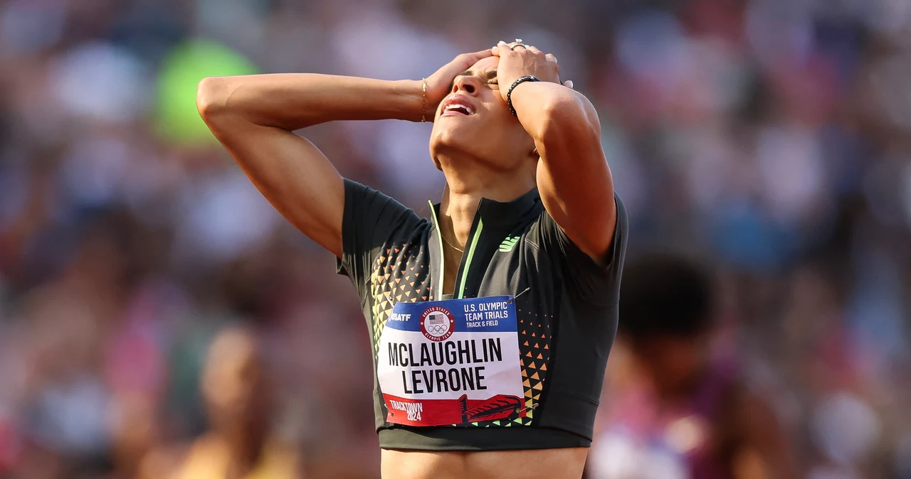 Sydney McLaughlin-Levrone chwilę po tym, jak zdała sobie sprawę z rekordu świata