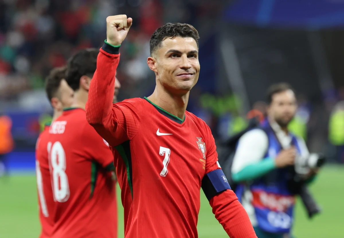 Cristiano Ronaldo w dogrywce zmarnował karnego, ale chwilę później wraz z kolegami cieszył się z awansu do ćwierćfinału Euro 2024 po rzutach karnych. "To bez wątpienia moje ostatnie mistrzostwa Europy" - potwierdził Ronaldo po meczu ze Słowenią.