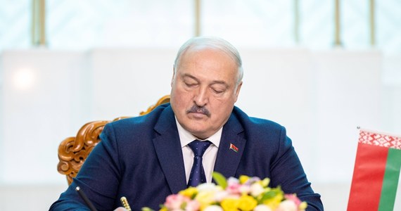 Na Białorusi wszedł w życie dekret Alaksandra Łukaszenki o amnestii. Mimo że wczoraj białoruski dyktator zapowiedział wypuszczenie w najbliższym czasie części skazanych przeciwników władz, nowe prawo nie objęło więźniów politycznych.