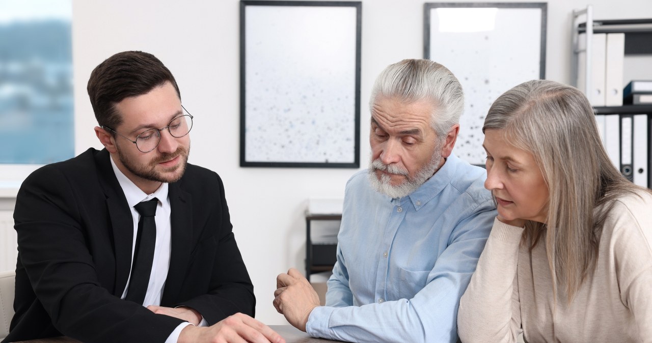 Darowizna nie zawsze wchodzi do spadku. Prawo mówi jasno