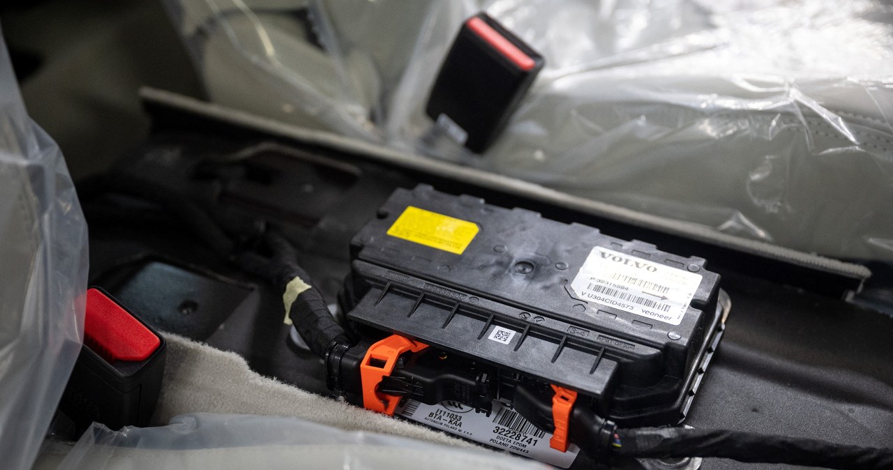 Rejestrator EDR doskonale wie, co robisz z samochodem. Kto ma dostęp do tej wiedzy?