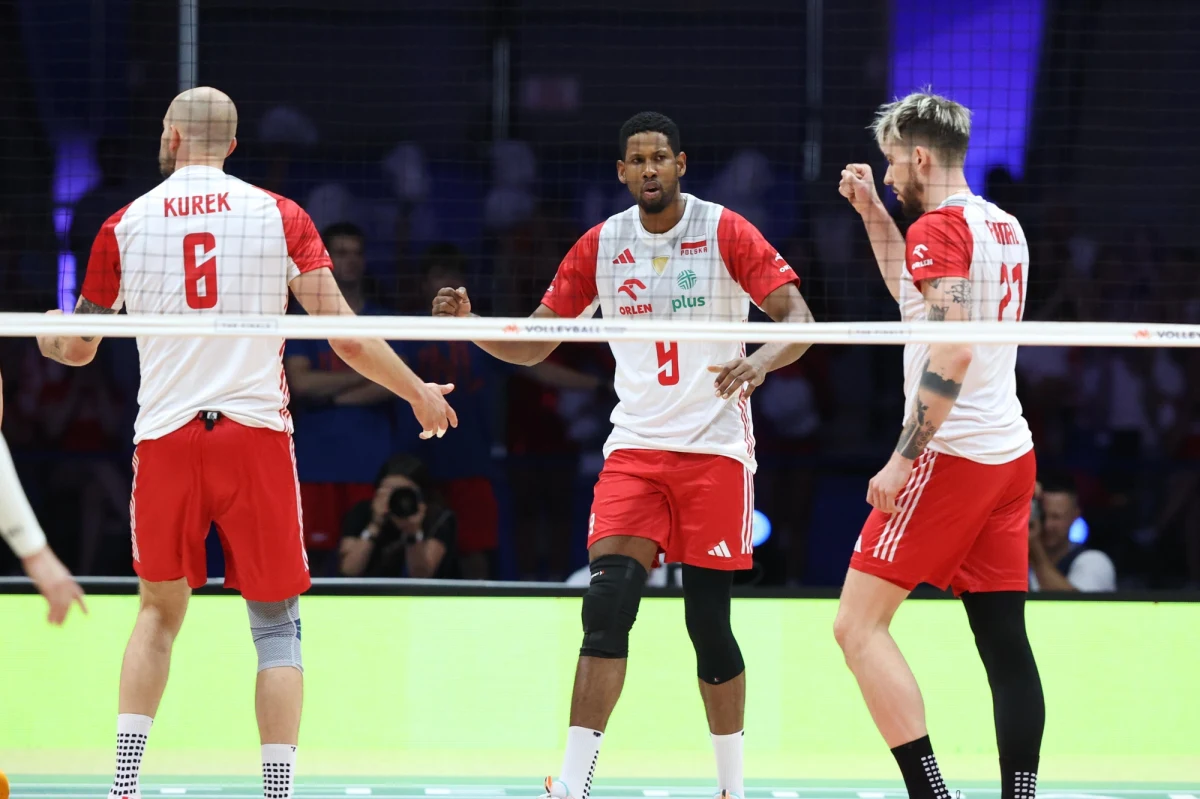 Trzynastu zawodników znalazło się w reprezentacji Polski siatkarzy na igrzyska olimpijskie w Paryżu. Skład ogłosił selekcjoner Nikola Grbić. W tym gronie rezerwowym jest Bartłomiej Bołądź.