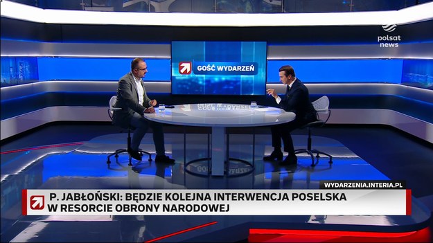 - On (Władysław Kosiniak-Kamysz - red.) się chyba nie orientuje, co się dzieje w jego resorcie - powiedział poseł PiS Paweł Jabłoński w "Gościu Wydarzeń". W ten sposób skomentował słowa szefa MON na temat rzekomych cięć w wydatkach na obronność. Polityk prawicy twierdzi, że powstał dokument, który świadczy o takich planach, minister obrony temu zaprzecza.