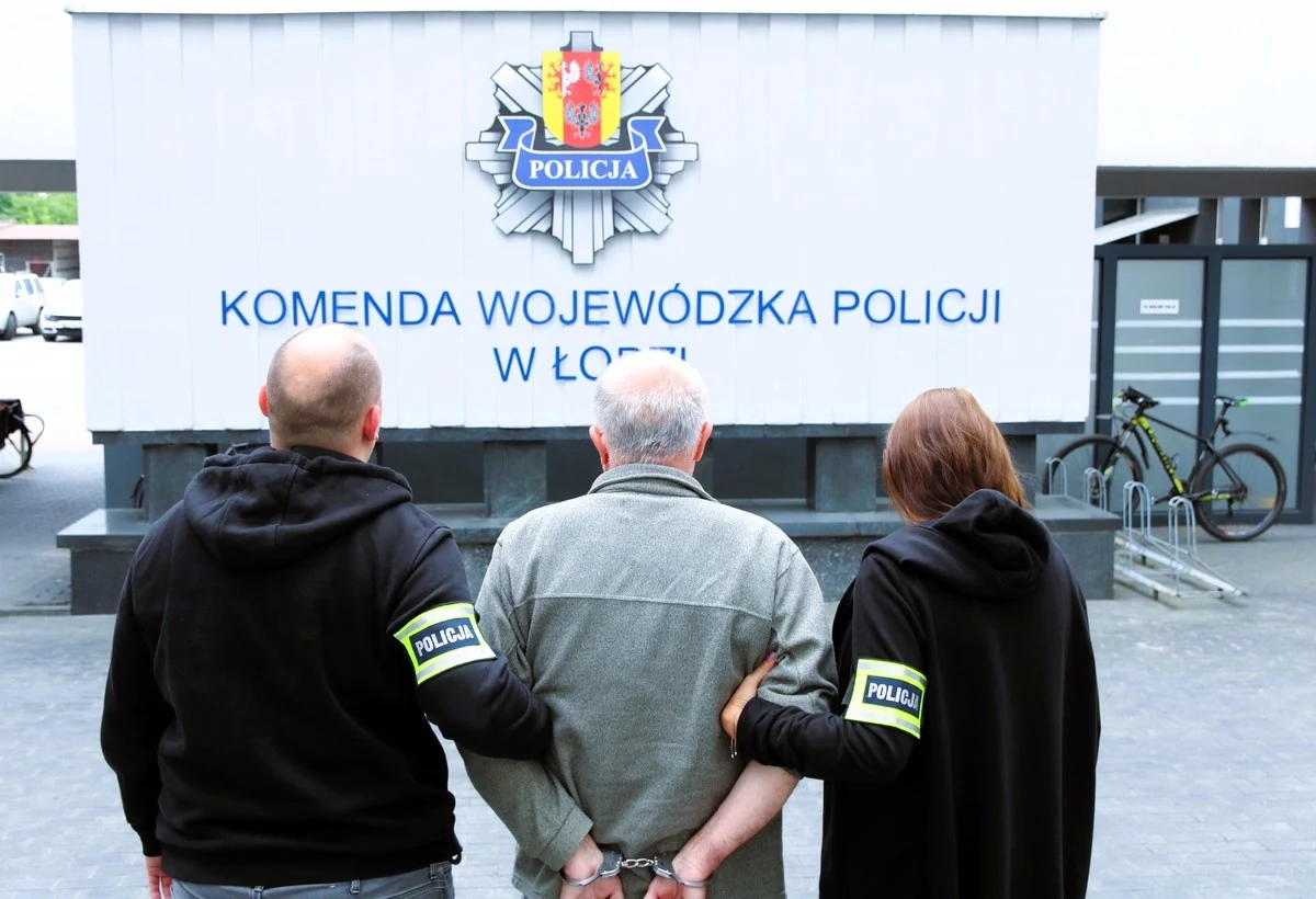 13 osób zostało zatrzymanych w sprawie korupcji menadżerskiej. To prezesi kilku łódzkich spółdzielni mieszkaniowych i przedsiębiorcy, odpowiedzialni m.in. za wymianę wodomierzy w mieszkaniach. 