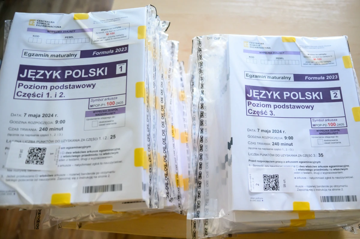 "9 lipca o 10:00 na stronie internetowej ogłosimy ogólnopolskie wyniki matur 2024. Zdający będą mogli sprawdzić indywidualne wyniki na portalu ZIU od 8:30. Również jutro zdający będą mogli odebrać dokumenty od dyrektorów szkół" - poinformowała Centralna Komisja Egzaminacyjna.