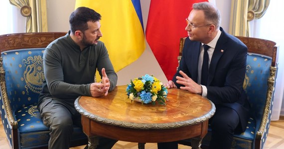 Prezydent Andrzej Duda spotkał się w Belwederze ze składającym wizytę w Warszawie prezydentem Ukrainy Wołodymyrem Zełenskim.