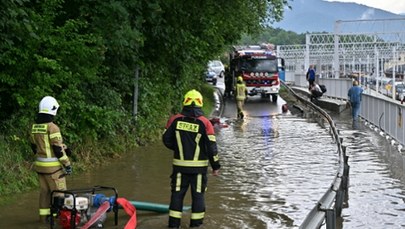 Ulewy, grad, podtopienia na południu Polski. Alerty trzeciego stopnia