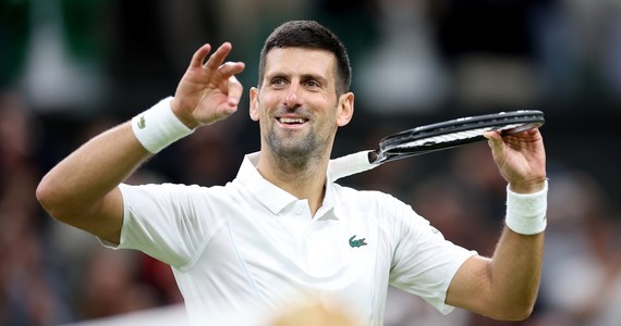 Serb Novak Djoković pokonał rozstawionego z numerem 15. Duńczyka Holgera Rune 6:3, 6:4, 6:2 w 1/8 finału wielkoszlemowego Wimbledonu. Jego kolejnym rywalem będzie Australijczyk Alex de Minaur (nr 9.).