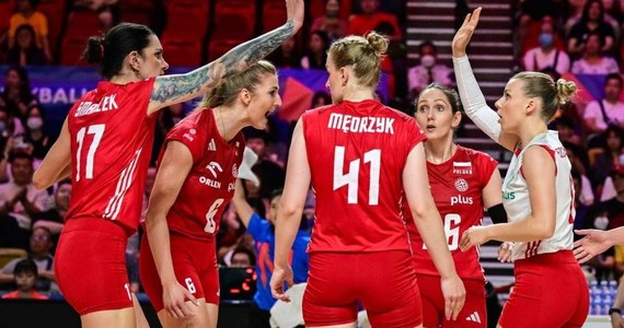 Priorytetem dla reprezentacji Polski siatkarek w tym sezonie są igrzyska olimpijskie w Paryżu. Przed ich startem Biało-Czerwone sprawdzą się w Memoriale Agaty Mróz-Olszewskiej, który odbędzie się w Mielcu. Jeśli chcecie zobaczyć na żywo grę naszych siatkarek, mamy dla Was bilety na turniej! Szczegóły znajdziecie poniżej.