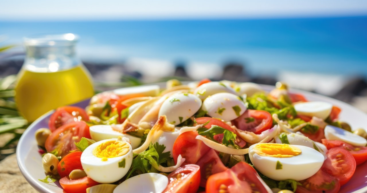 Opracowana, ponad, dwadzieścia, temu, przez, kardiologa, Arthura, Agatstona, dieta, plaż, południowych, South, Beach, Diet, wspi Jedz jak bywalcy plaż południowych. Spadnie waga, ciśnienie i glikemia