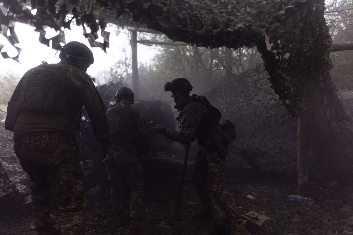 Polski wolontariusz, który udzielał pomocy medycznej żołnierzom walczącym na froncie w Ukrainie, został rany w nogę. Mężczyznę przewieziono do jednego ze szpitali w Lublinie.