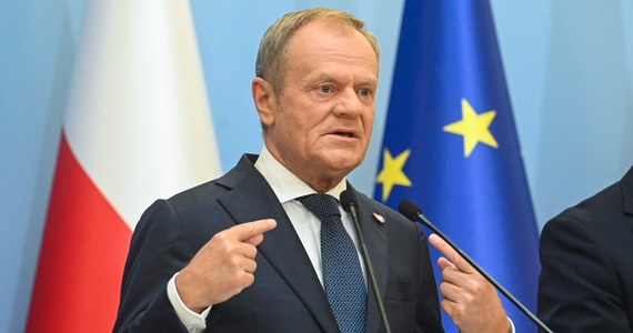 Donald Tusk w ostrych słowach skomentował w mediach społecznościowych ostatnie wypowiedzi prezydenta Andrzeja Dudy, który przebywa na szczycie NATO w Waszyngtonie. Premier napisał m.in. o "pluciu na polski rząd".