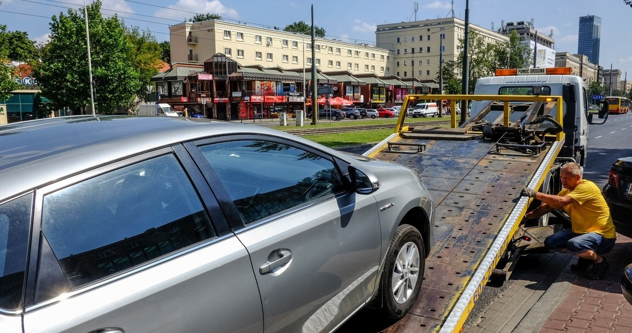 Funkcjonujące, połowy, marca, przepisy, pozwalające, konfiskatę, samochodów, pijanym, kierowcom, miały, mocno, zadziałać, wyobra Policja konfiskuje 200 aut tygodniowo. Pijani nie boją się przepisów