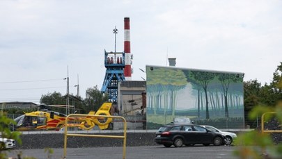 Wstrząs w kopalni Rydułtowy. Ratownicy dotarli do jednego z górników