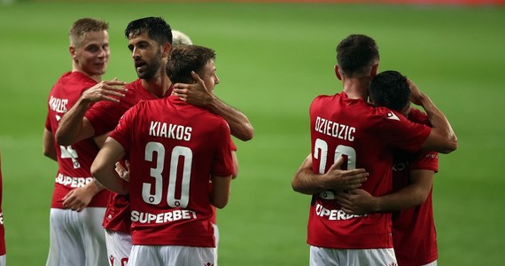 Piłkarze Wisły Kraków wygrali na własnym stadionie z kosowskim zespołem Llapi Podujevo w pierwszym meczu 1. rundy eliminacji Ligi Europy. Rewanż w Kosowie zostanie rozegrany 18 lipca.