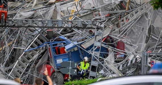 Tragedia na budowie w Lozannie w Szwajcarii. Runęło rusztowanie przy 19-pietrowym budynku. Nie żyją dwie osoby, 4 są ciężko ranne, wiele innych osób ma niegroźne obrażenia.