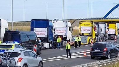 Protest przewoźników drogowych na S3 zakończony