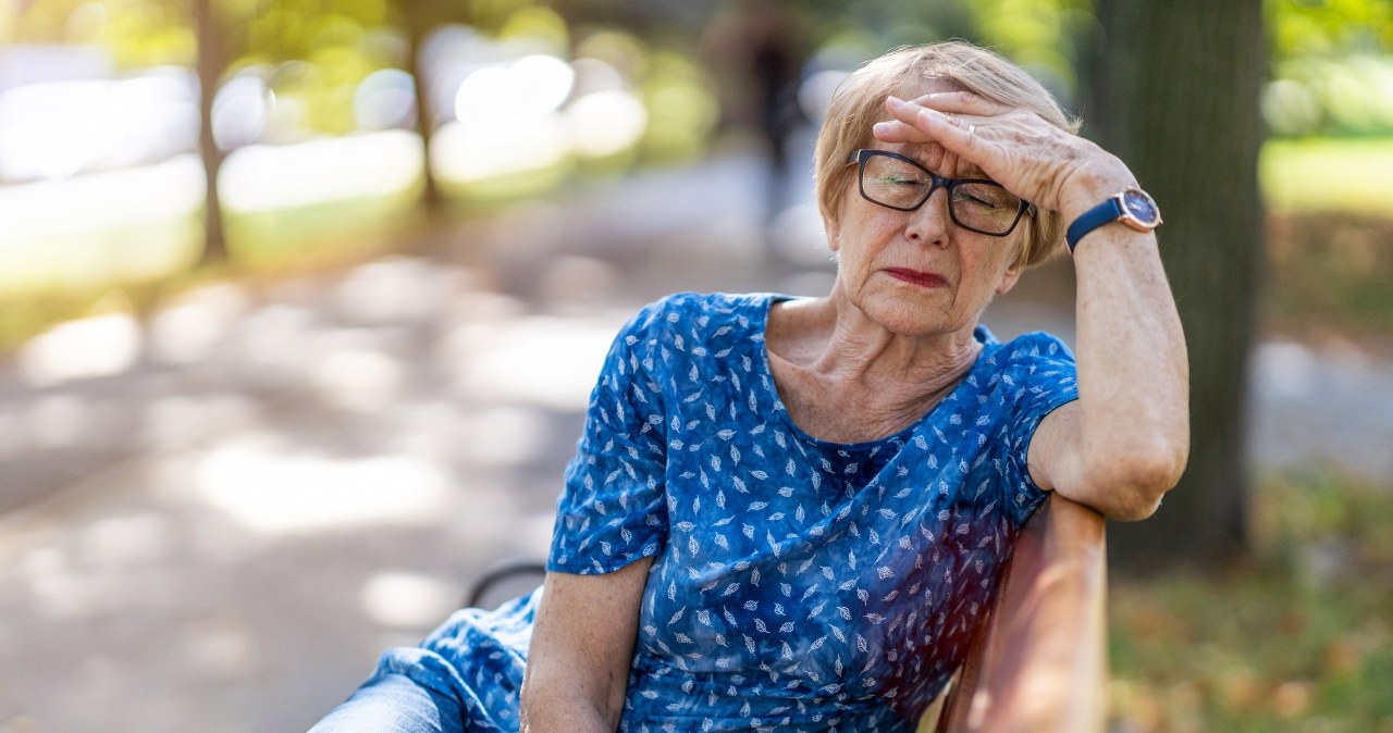 Nagłe skoki temperatury prowadzą do przeziębienia. To dlatego tak często chorujemy latem