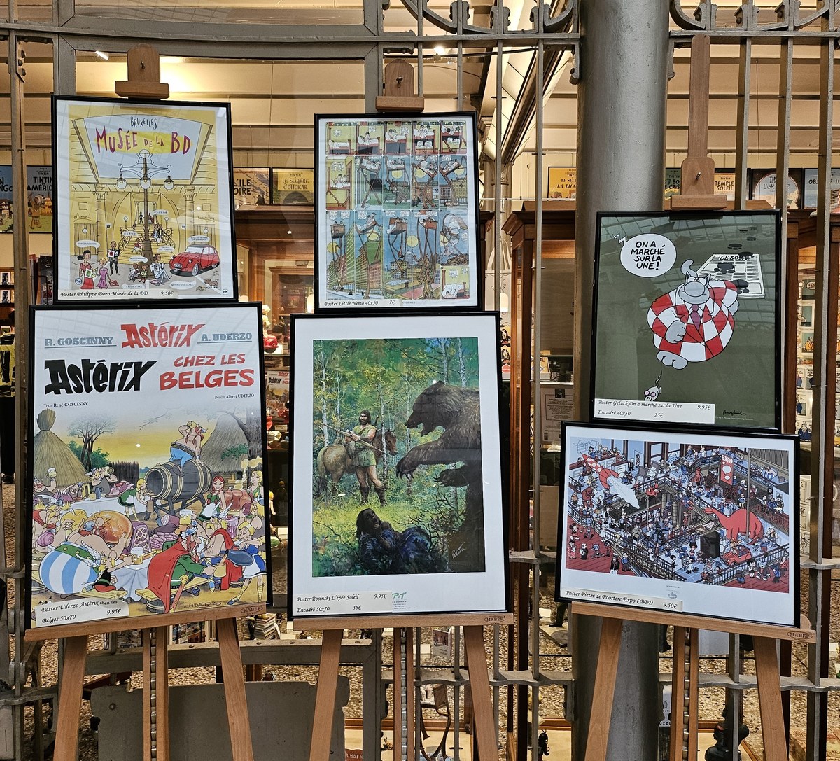 Muzeum komiksu działa w Brukseli od 1989 roku i od tego czasu co roku odwiedza go ćwierć miliona turystów. Tu można poznać historie belgijskiego komiksu, zobaczyć oryginalne plansze np. Peyo - twórcy Smerfów czy pierwsze wydania Lucky Luke’a autorstwa Morrisa.