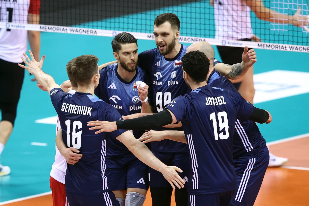 Polscy siatkarze pokonali Niemców 3:2 (20:25, 22:25, 25:19, 25:21, 15:12) w swoim drugim meczu rozgrywanej w Krakowie 21. edycji Memoriału Huberta Jerzego Wagnera. To było drugie zwycięstwo Biało-Czerwonych w tym turnieju. W piątek wygrali z Egiptem 3:0. W niedzielę zmierzą się ze Słowenią.