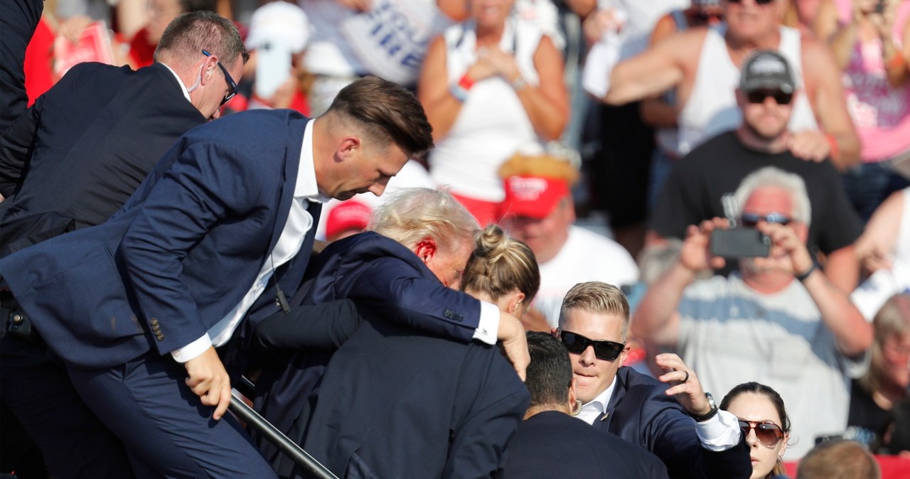  Trump postrzelony na wiecu. Kamery uchwyciły dramatyczne sceny