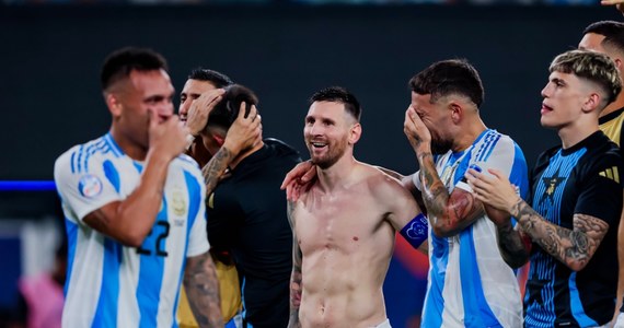 ​Kilka godzin po finale mistrzostw Europy dowiemy się także, kto jest triumfatorem Copa America. Broniący tytułu piłkarze reprezentacji Argentyny powalczą w nocy z niedzieli na poniedziałek o rekordowy 16. triumf. W finale w Miami zmierzą się z Kolumbią, która jest niepokonana od 28 spotkań, ale na tytuł czeka 23 lata.