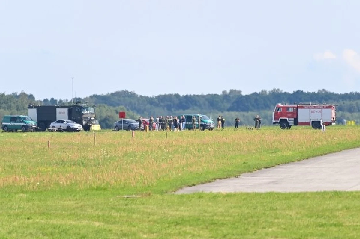 Zabezpieczono czarne skrzynki samolotu M-346 Bielik, który rozbił się podczas treningu w Babich Dołach - poinformowała rzeczniczka Prokuratury Okręgowej w Gdańsku. W piątkowej katastrofie zginął pilot.