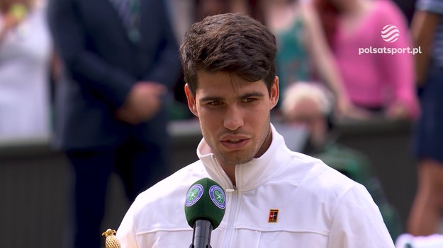 Carlos Alcaraz pokonał Novaka Djokovica w trzech setach w finale Wimbledonu 2024 i obronił wywalczony w poprzednim roku tytuł. - Nie uważam się jeszcze za takiego mistrza, jak Novak Djoković i reszta z wielkiej trójki, ale staram się iść własną ścieżką w ich kierunku. Wykonałem swoją robotę, zobaczymy, co w finale Euro zrobią piłkarze - powiedział Alcaraz.

